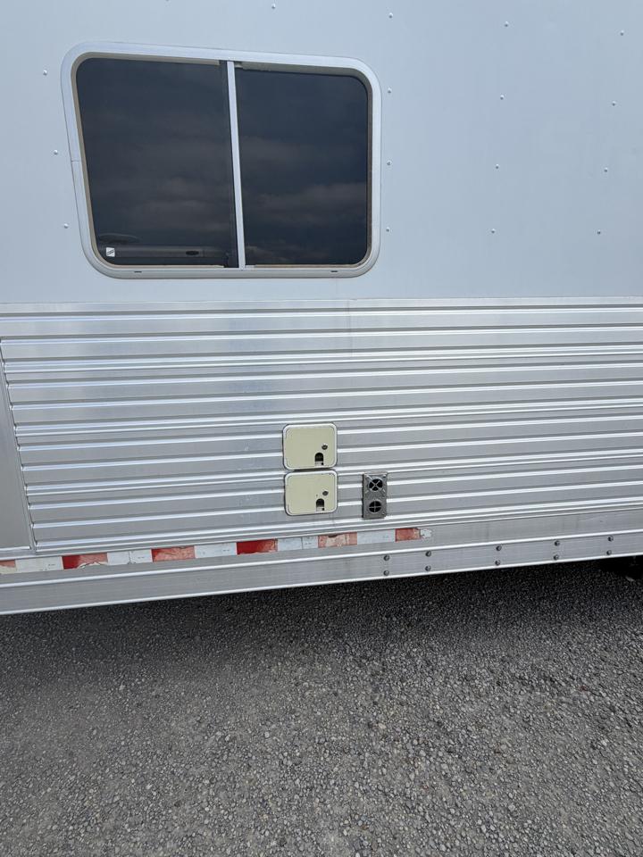 C & C Trailers Horse Trailer  2005