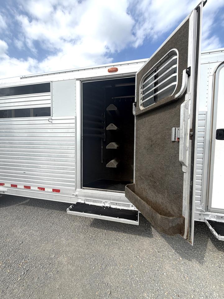 C & C Trailers Horse Trailer  2005