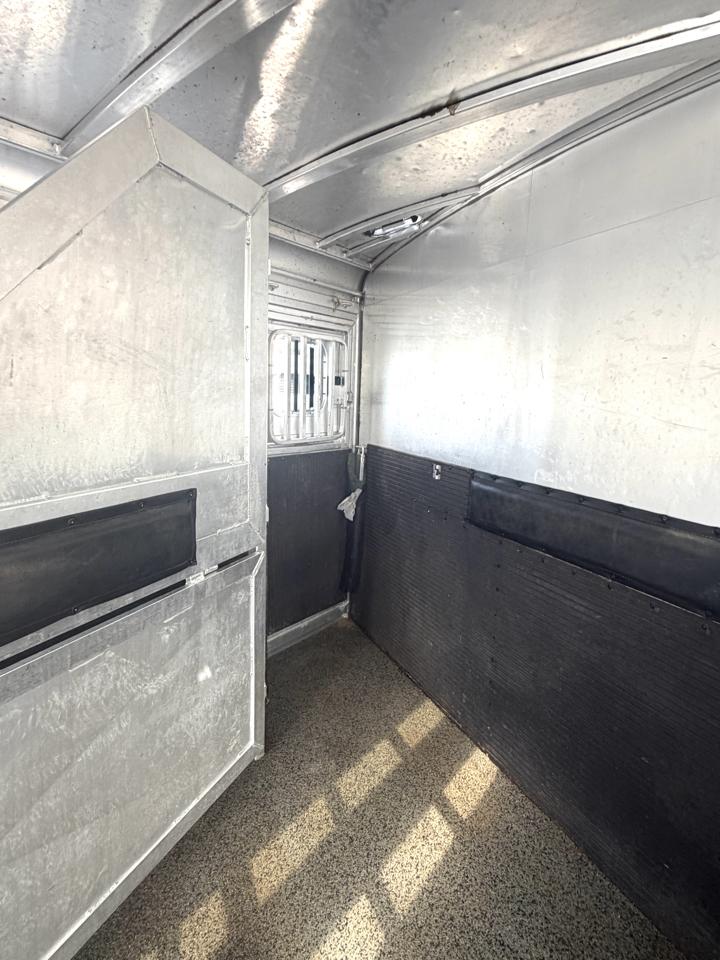 C & C Trailers Horse Trailer  2005