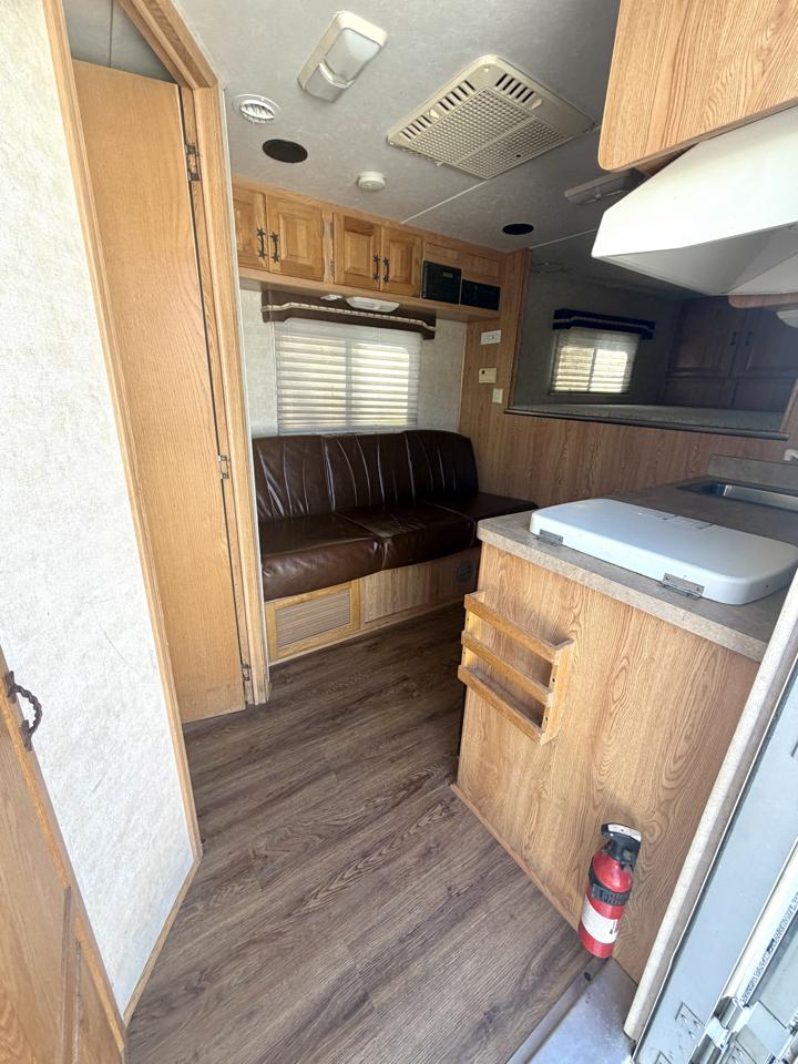 C & C Trailers Horse Trailer  2005