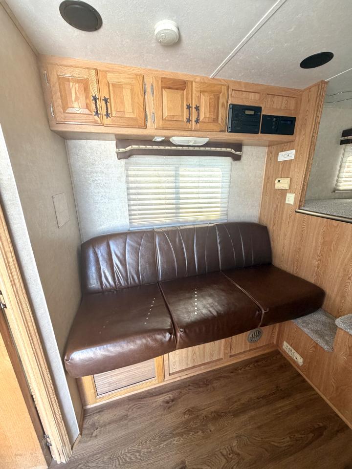 C & C Trailers Horse Trailer  2005