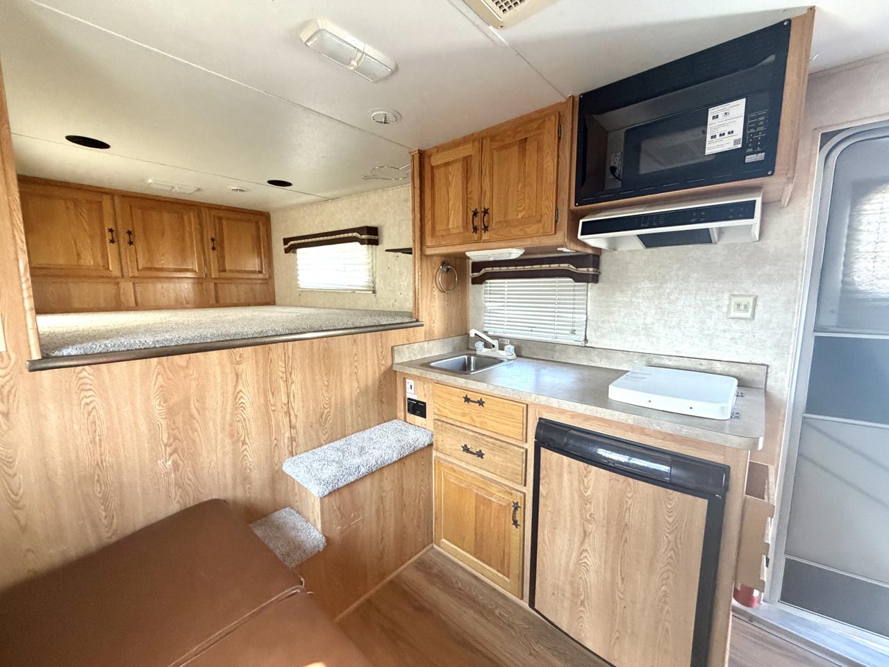 C & C Trailers Horse Trailer  2005
