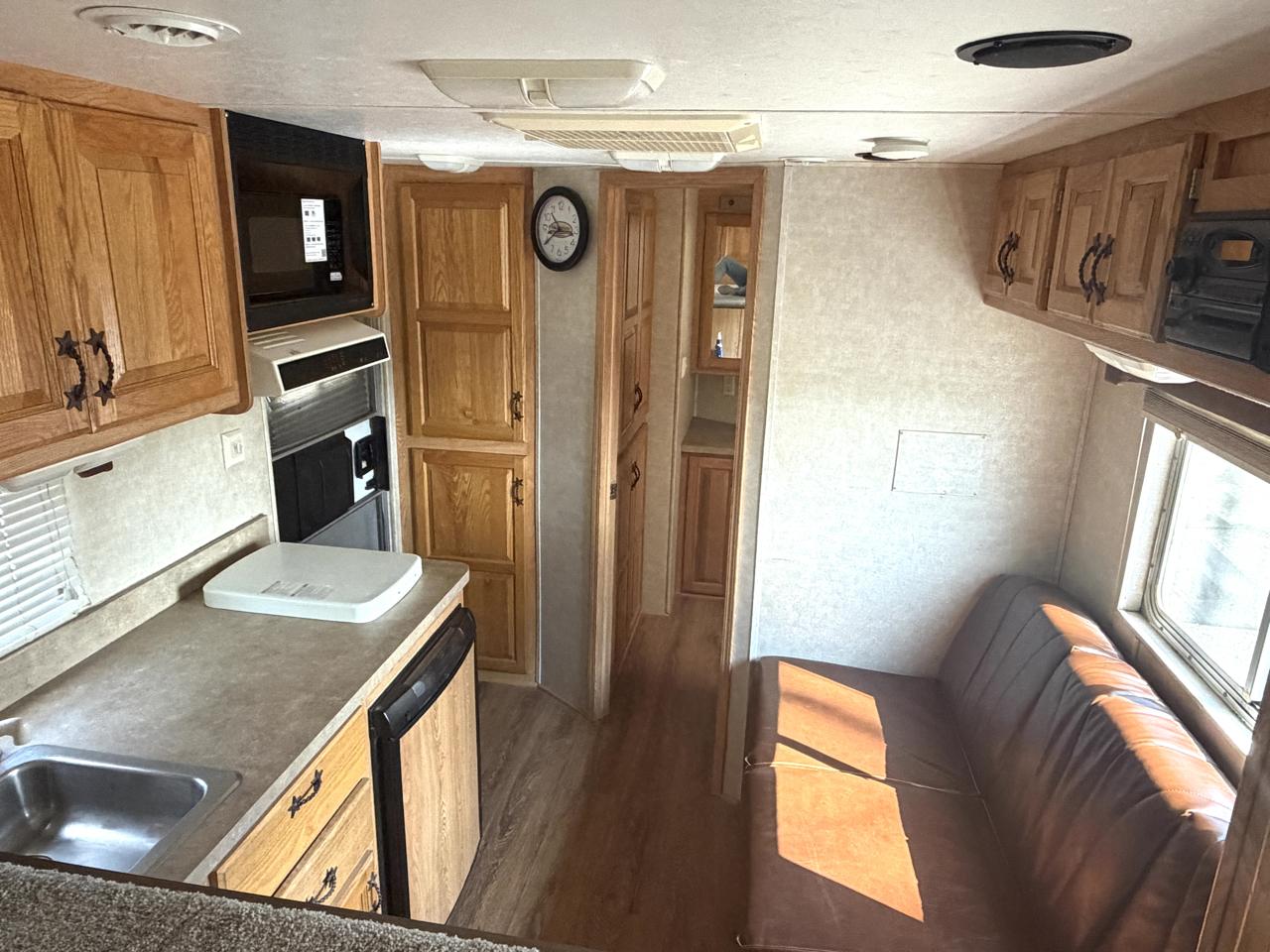 C & C Trailers Horse Trailer  2005