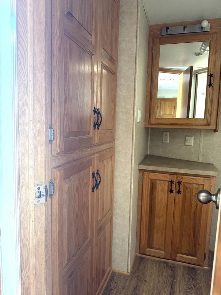 C & C Trailers Horse Trailer  2005