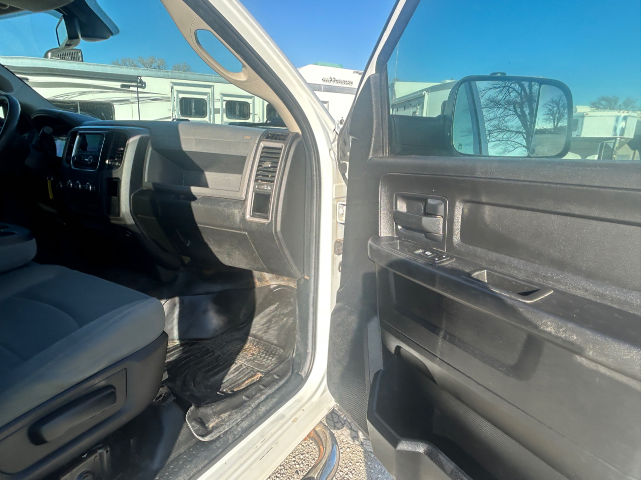 RAM 2500 Tradesman Crew Cab SWB 4WD 2018