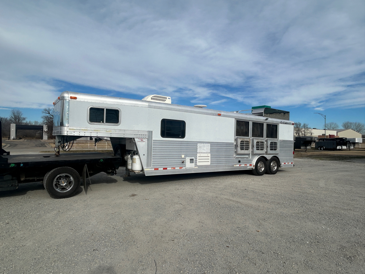 C & C Trailers Horse Trailer  2003