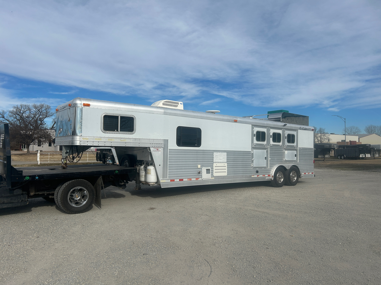 C & C Trailers Horse Trailer  2003