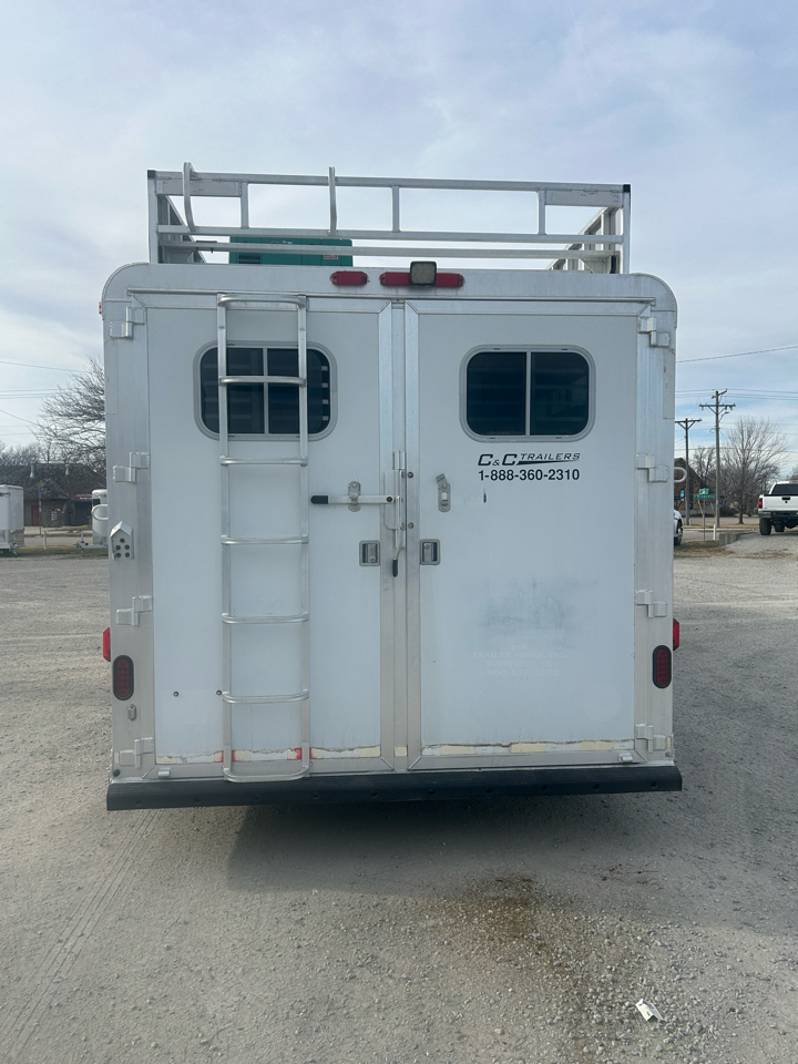 C & C Trailers Horse Trailer  2003