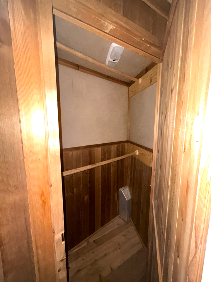 C & C Trailers Horse Trailer  2003