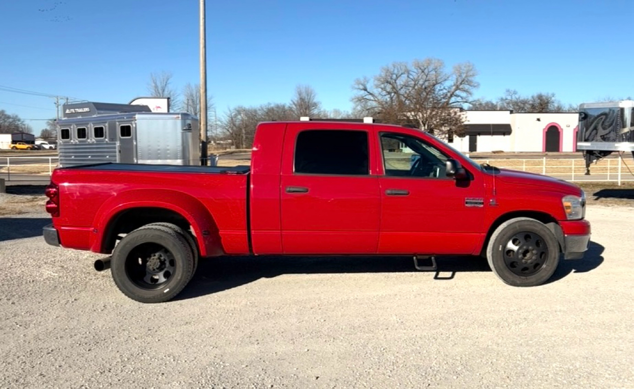 Dodge Ram 3500 Laramie Mega Cab 2WD DRW 2008