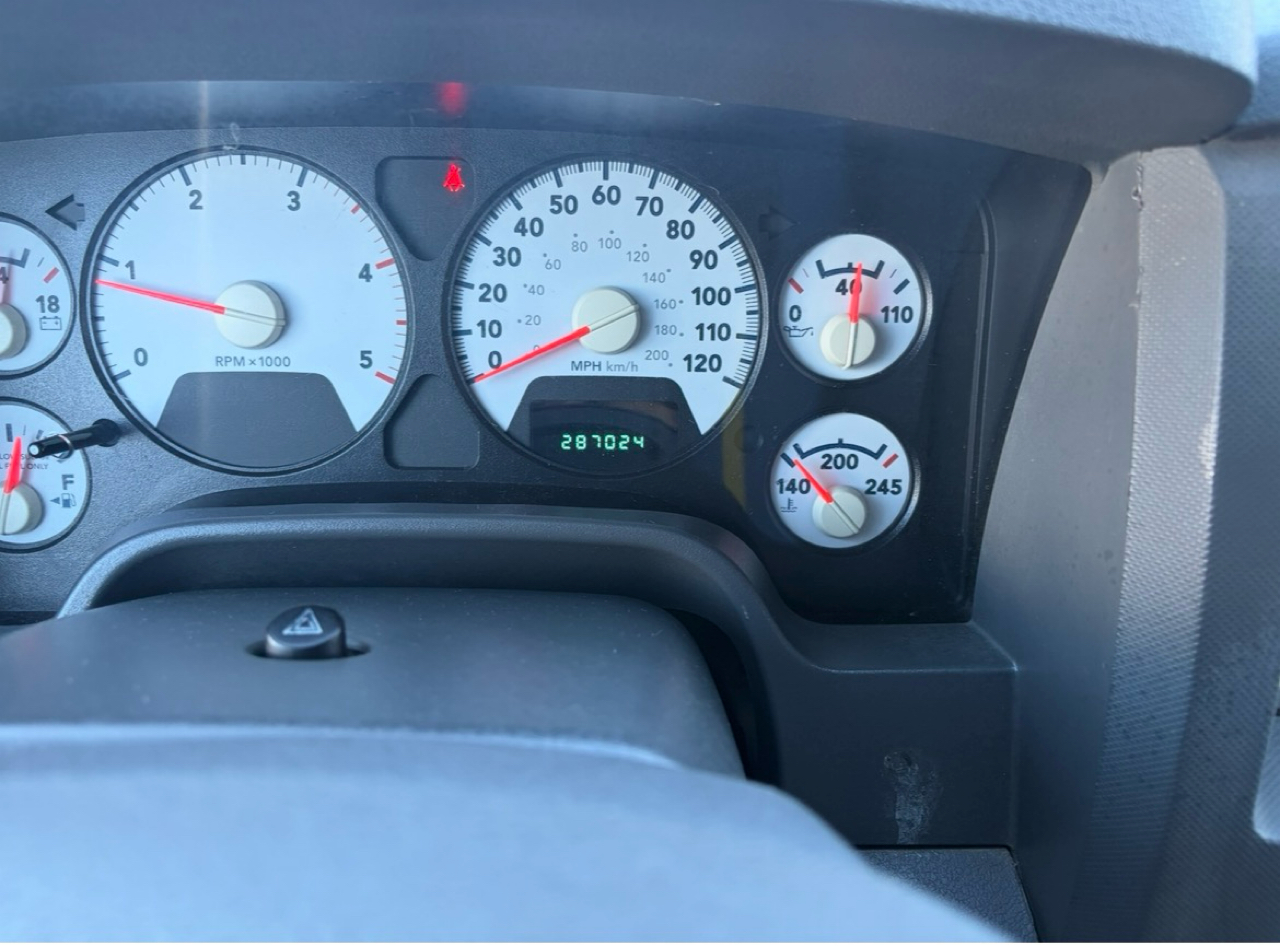 Dodge Ram 3500 Laramie Mega Cab 2WD DRW 2008