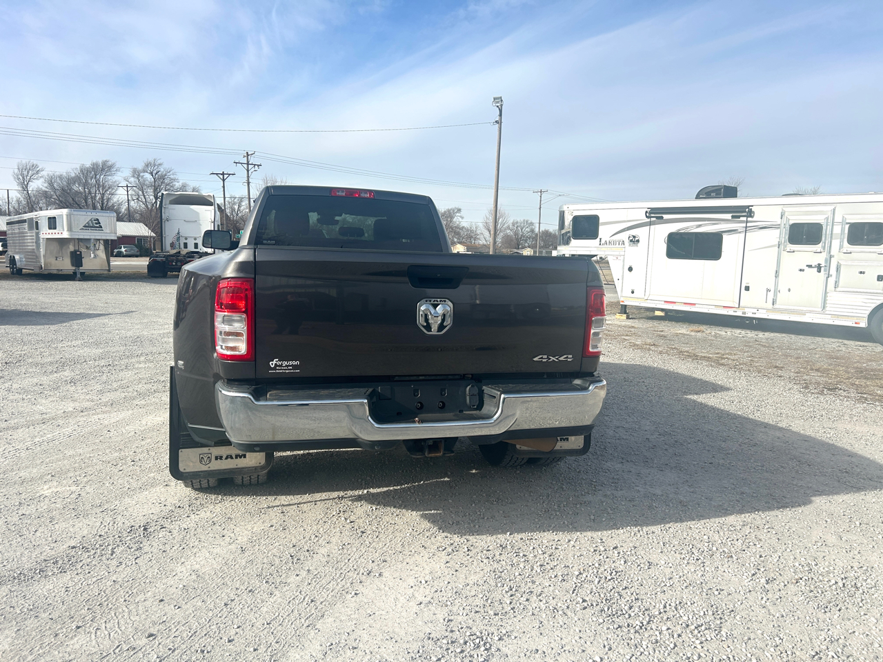 RAM 3500 Tradesman Crew Cab 4WD DRW 2022