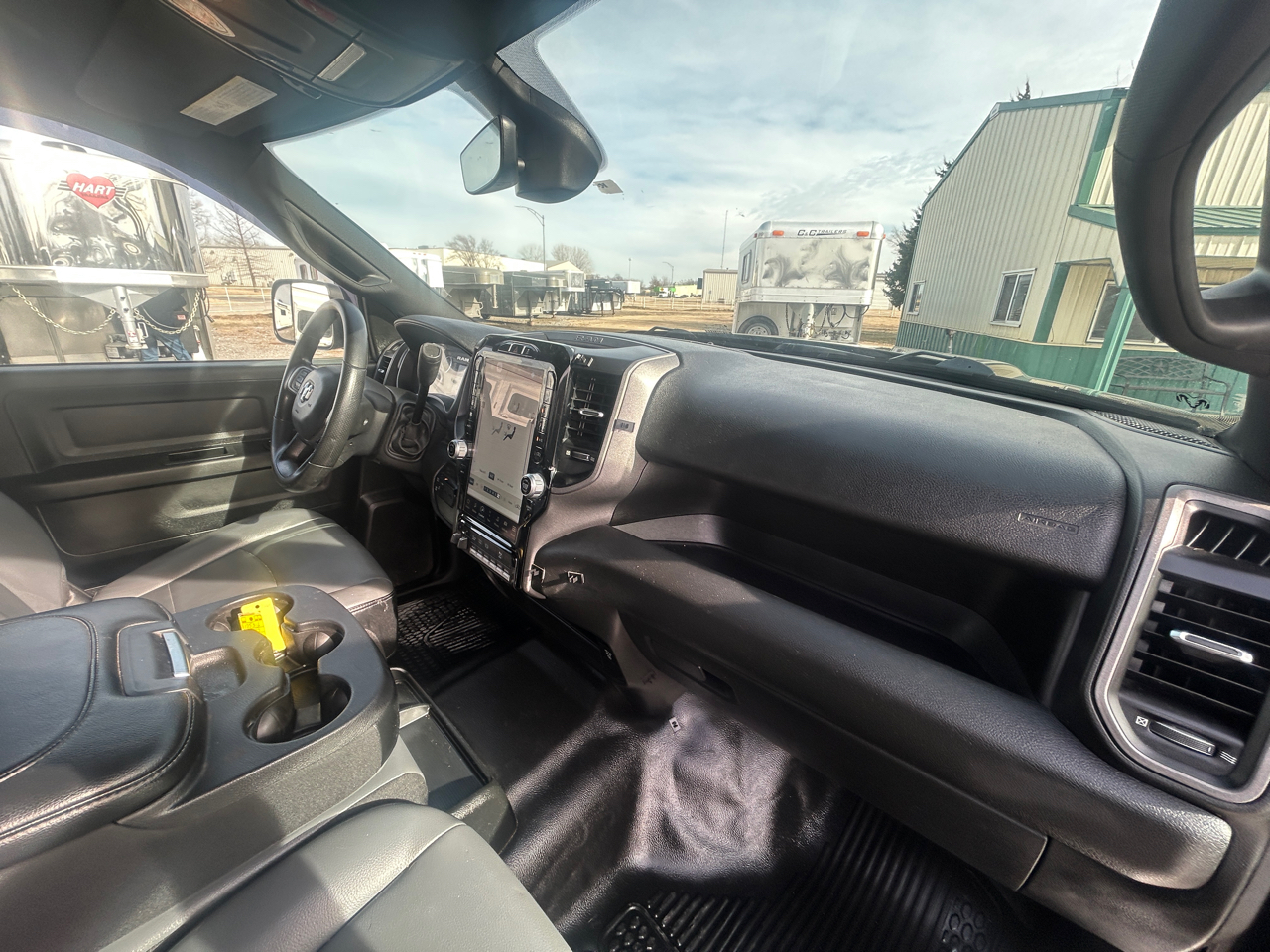 RAM 3500 Tradesman Crew Cab 4WD DRW 2022