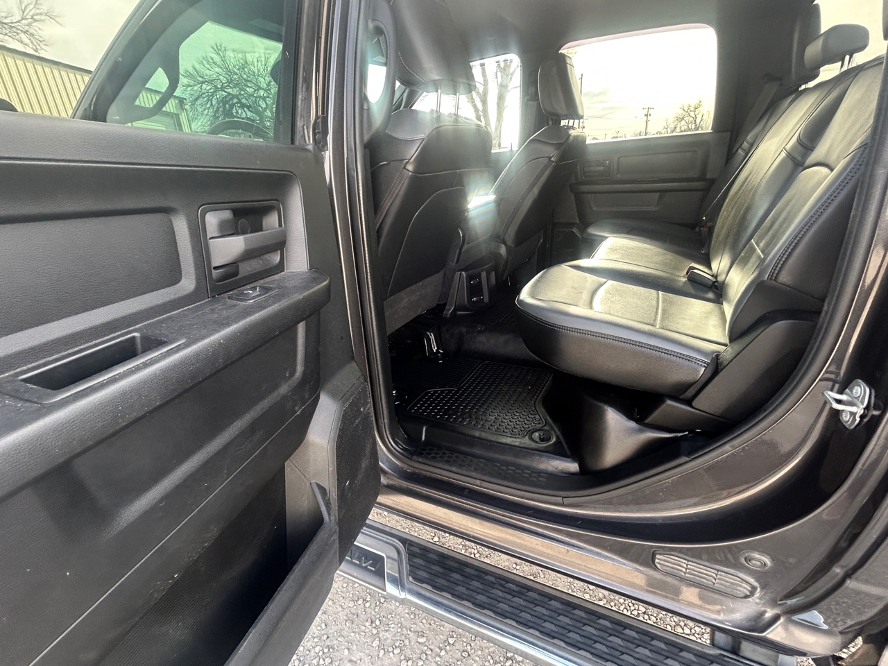 RAM 3500 Tradesman Crew Cab 4WD DRW 2022