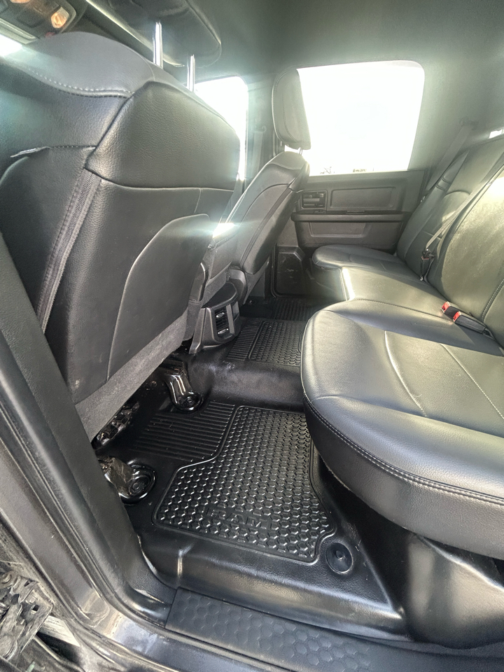 RAM 3500 Tradesman Crew Cab 4WD DRW 2022