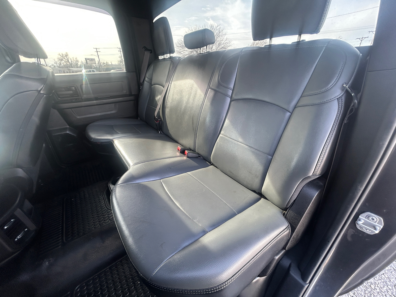 RAM 3500 Tradesman Crew Cab 4WD DRW 2022