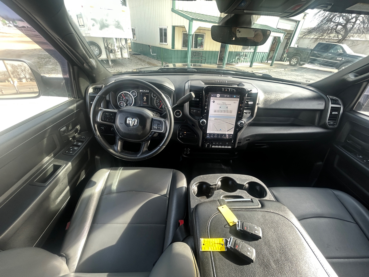 RAM 3500 Tradesman Crew Cab 4WD DRW 2022