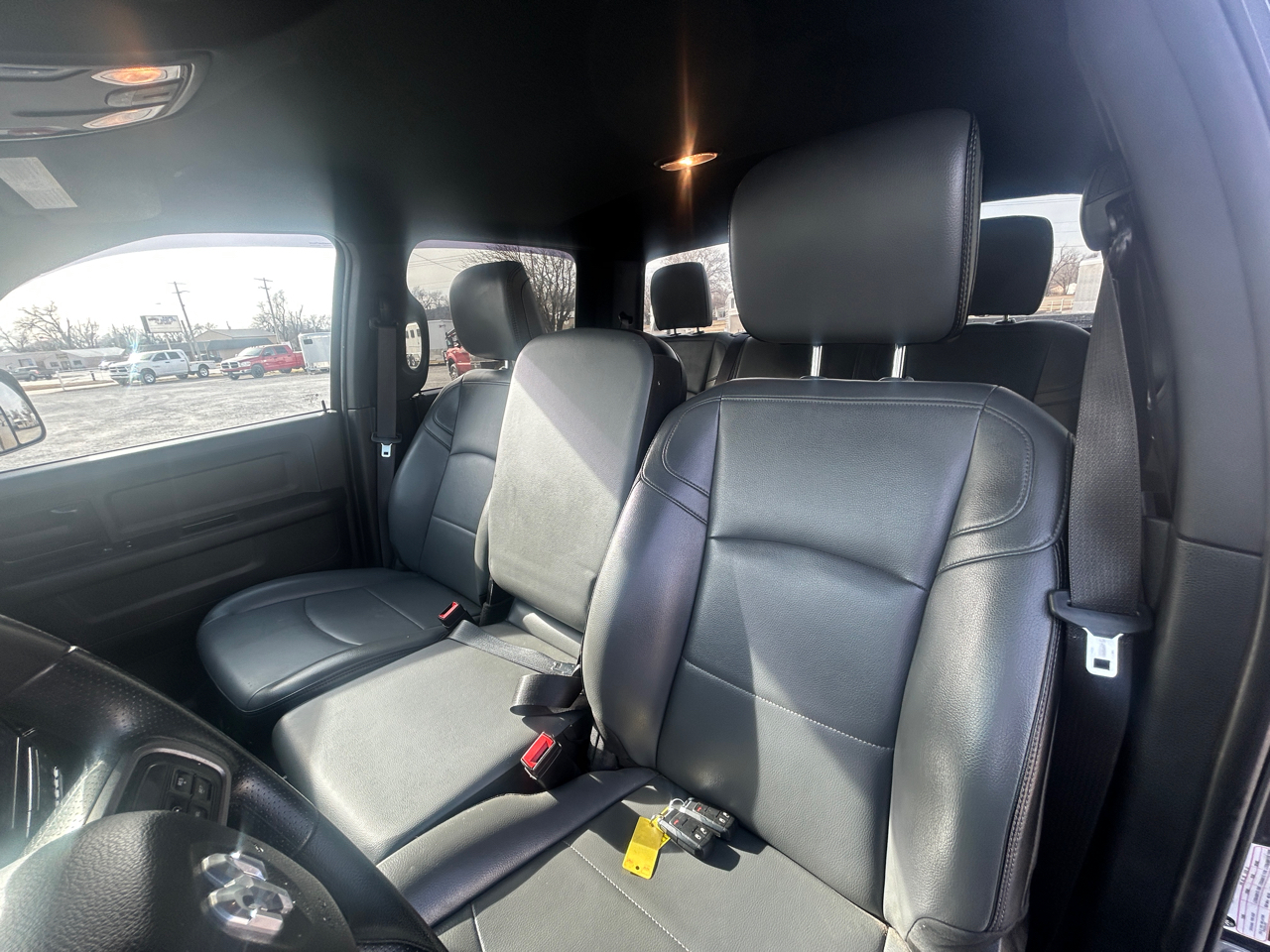 RAM 3500 Tradesman Crew Cab 4WD DRW 2022