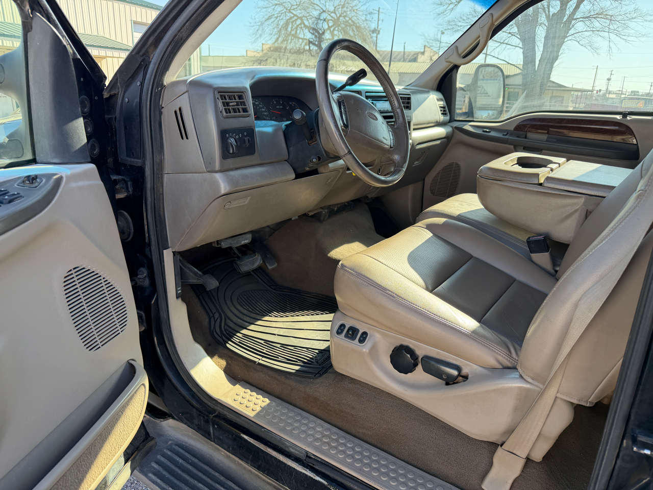 Ford F-250 SD Lariat Crew Cab Short Bed 4WD 2002