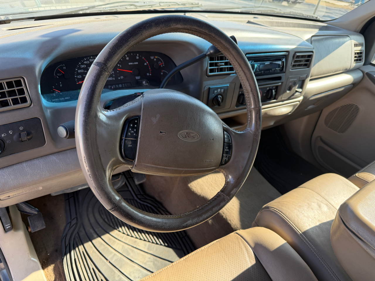 Ford F-250 SD Lariat Crew Cab Short Bed 4WD 2002