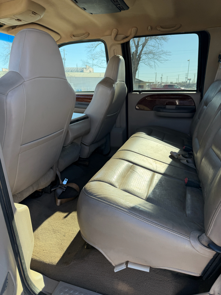 Ford F-250 SD Lariat Crew Cab Short Bed 4WD 2002