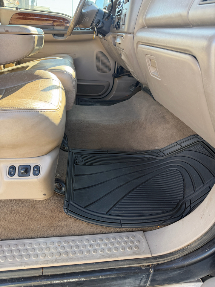 Ford F-250 SD Lariat Crew Cab Short Bed 4WD 2002