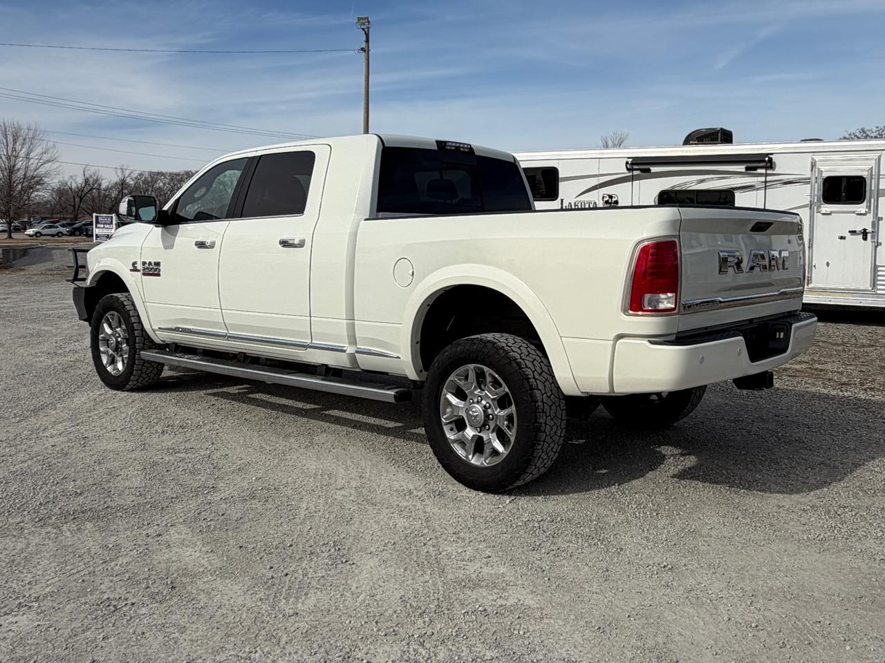 RAM 2500 Limited Mega Cab 4WD 2017