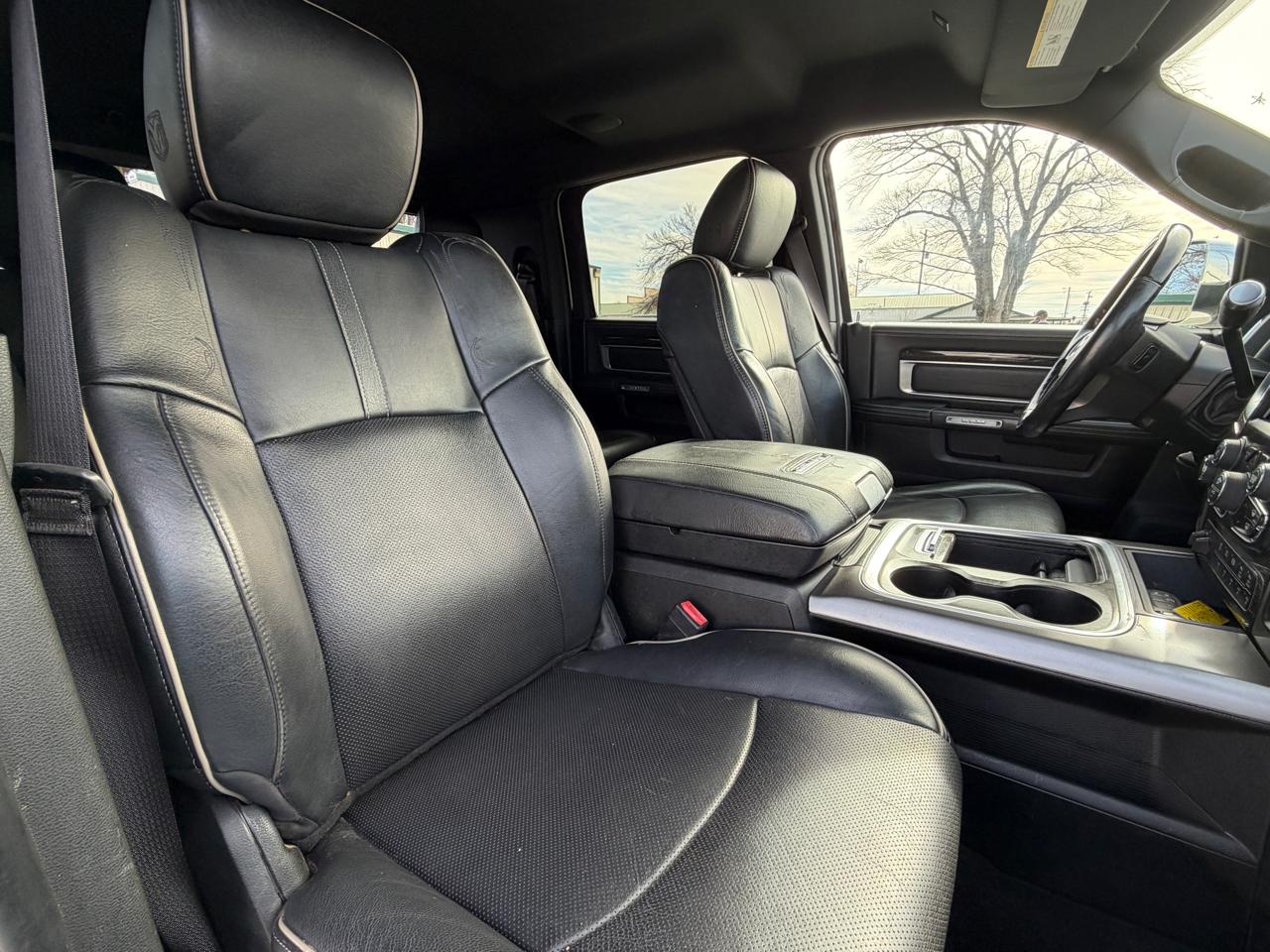 RAM 2500 Limited Mega Cab 4WD 2017