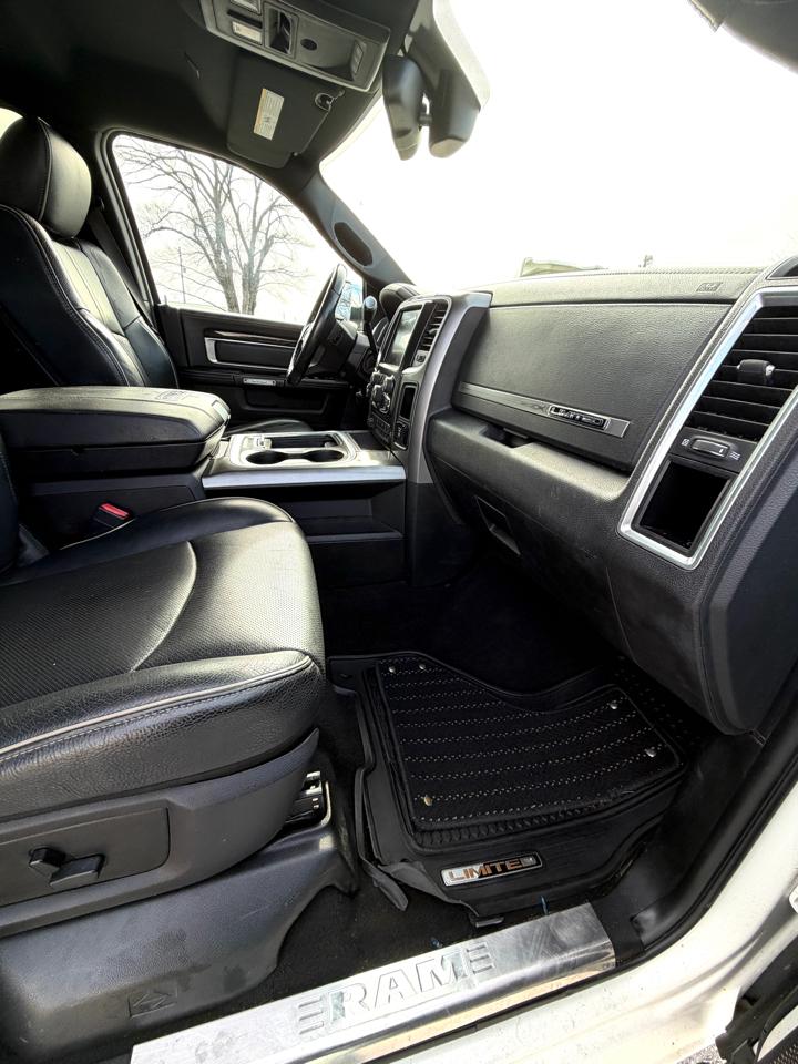 RAM 2500 Limited Mega Cab 4WD 2017