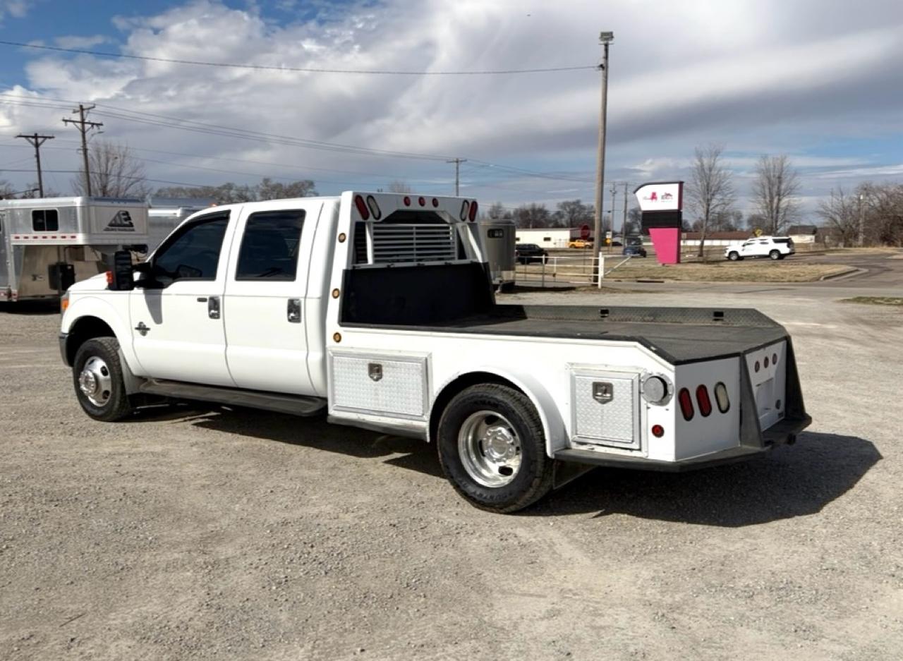 Ford F-350 SD Lariat Crew Cab 4WD 2011