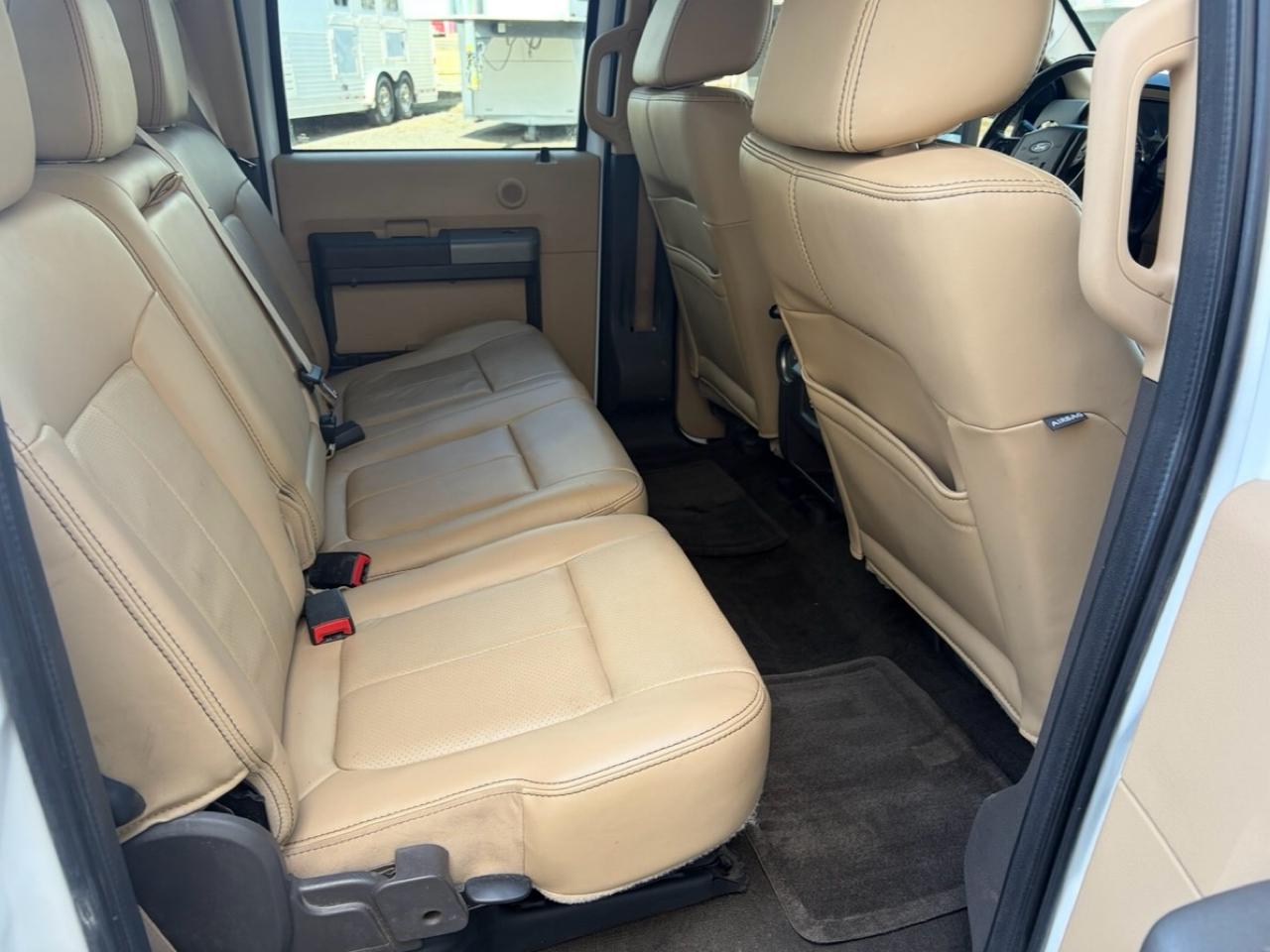 Ford F-350 SD Lariat Crew Cab 4WD 2011