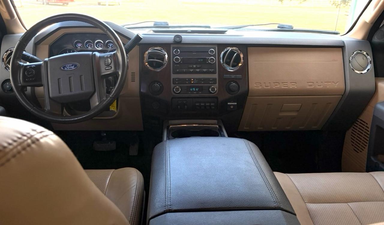 Ford F-350 SD Lariat Crew Cab 4WD 2011