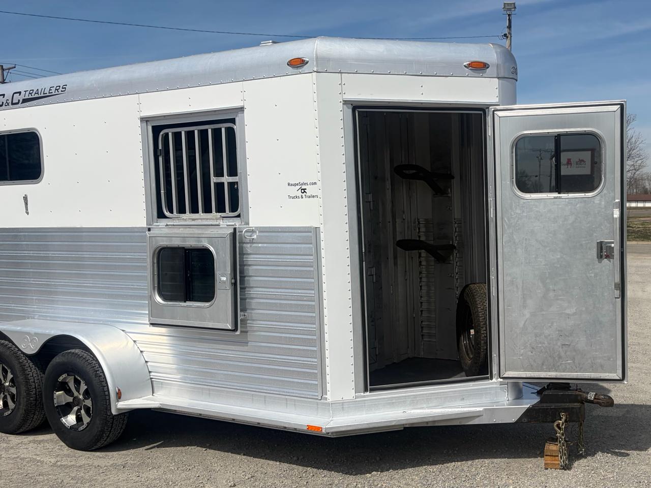 C & C Trailers Horse Trailer  2007