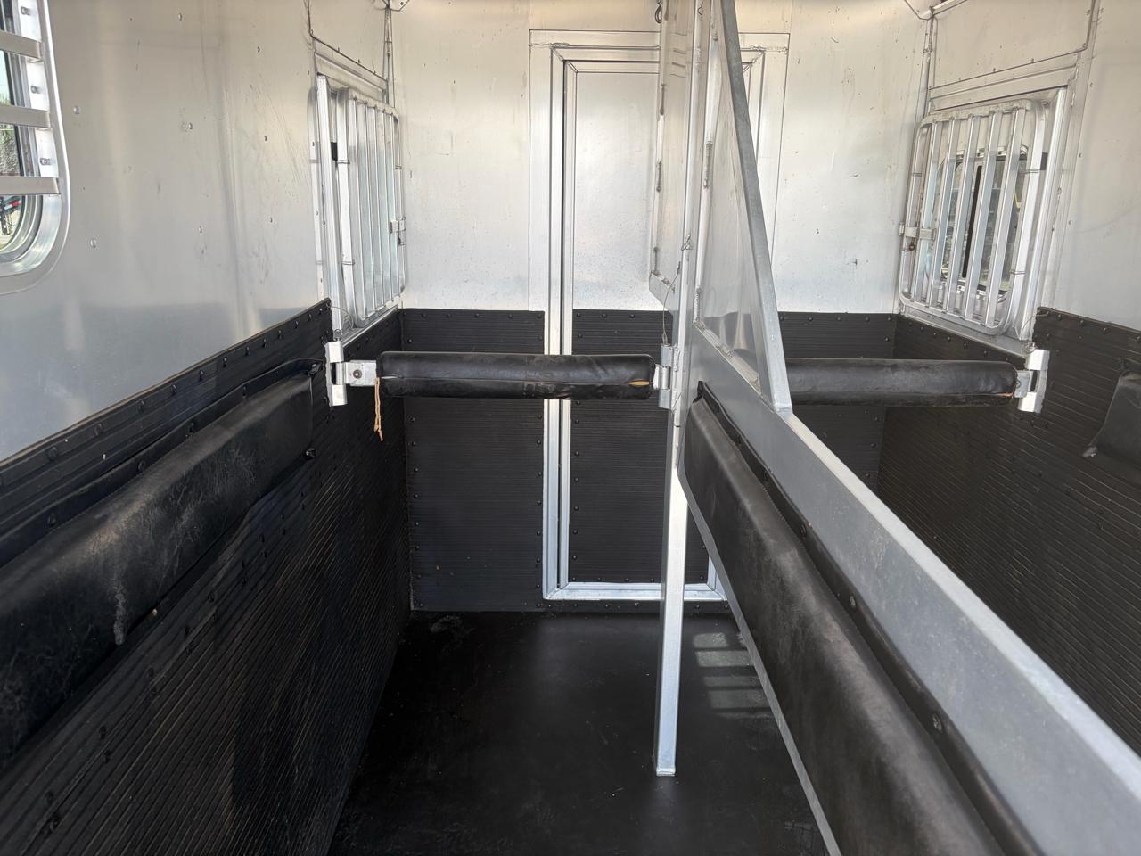 C & C Trailers Horse Trailer  2007