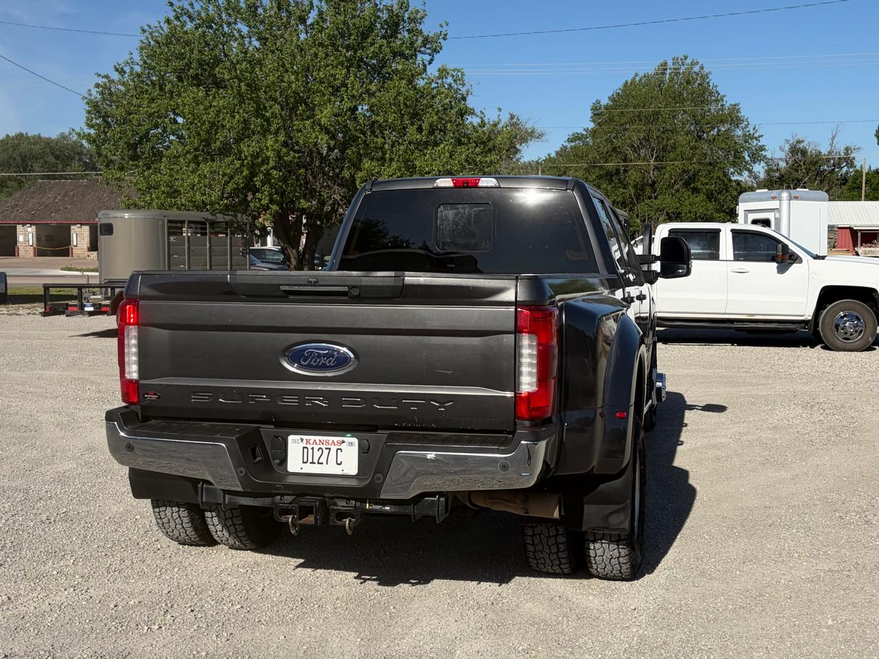 Ford F-350 SD Lariat Crew Cab Long Bed DRW 4WD 2019