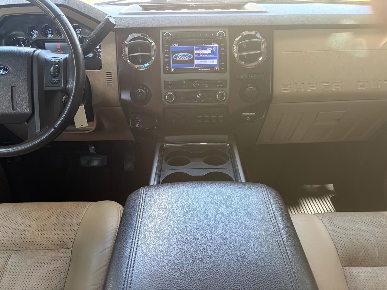 Ford F-250 SD  2011