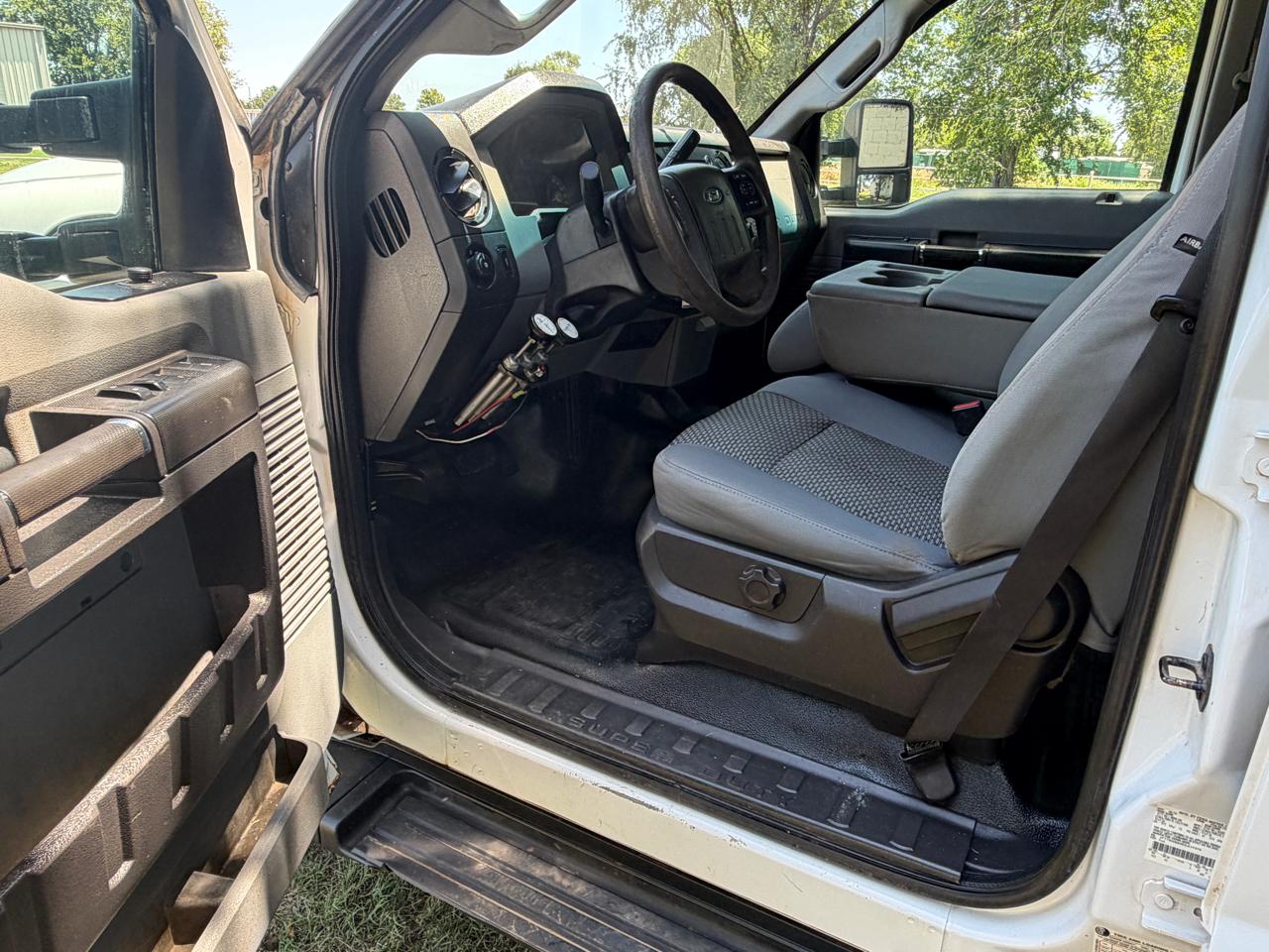 Ford F-250 SD XL Crew Cab Long Bed 4WD 2014