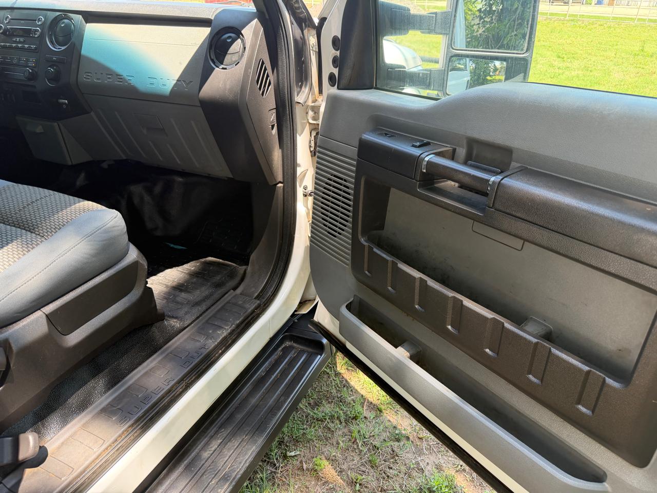 Ford F-250 SD XL Crew Cab Long Bed 4WD 2014