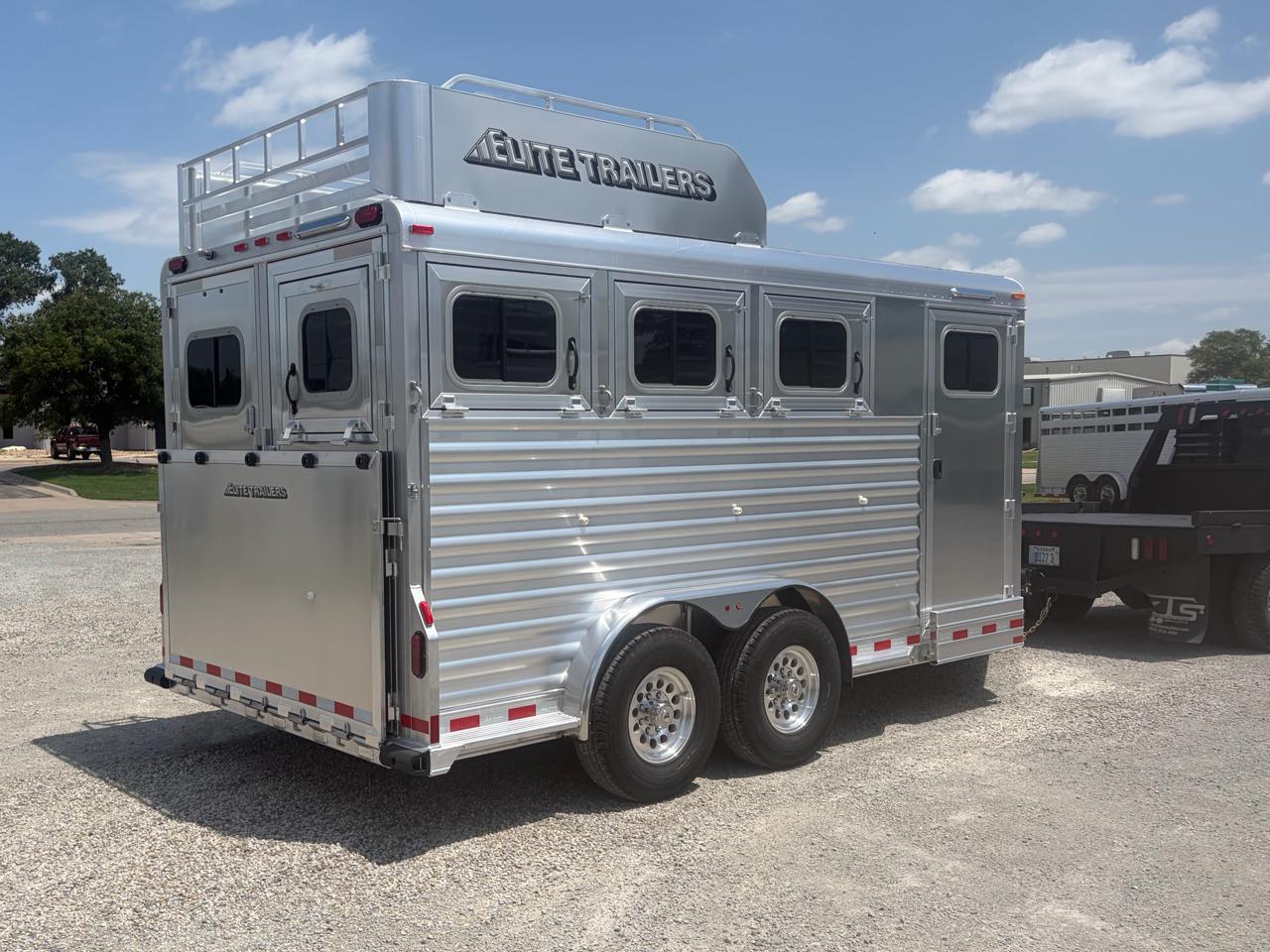 Elite 3 Horse Trailer  2027
