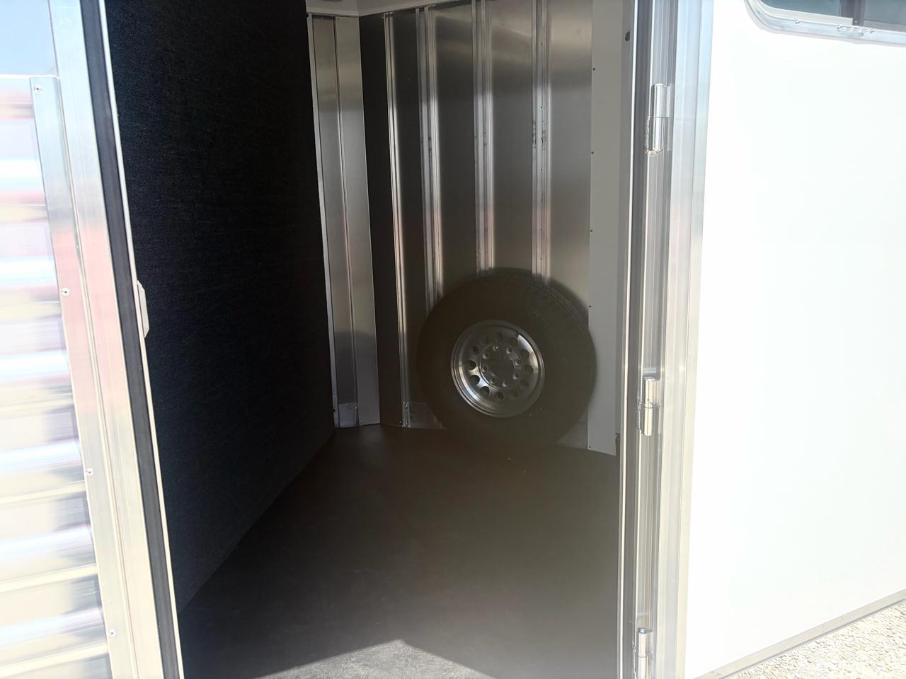 Elite 3 Horse Trailer  2027