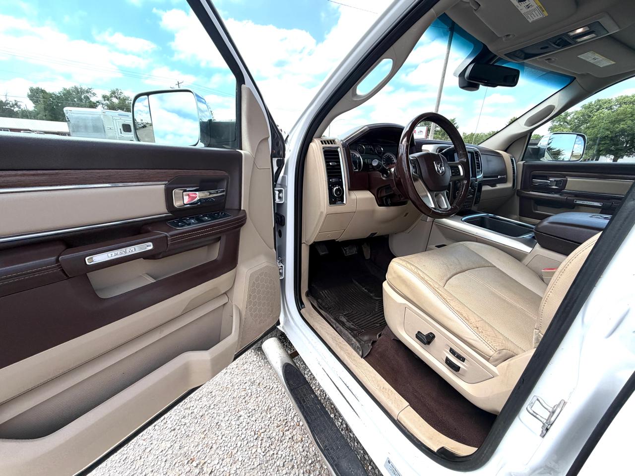 RAM 3500 Laramie Crew Cab LWB 4WD DRW 2018