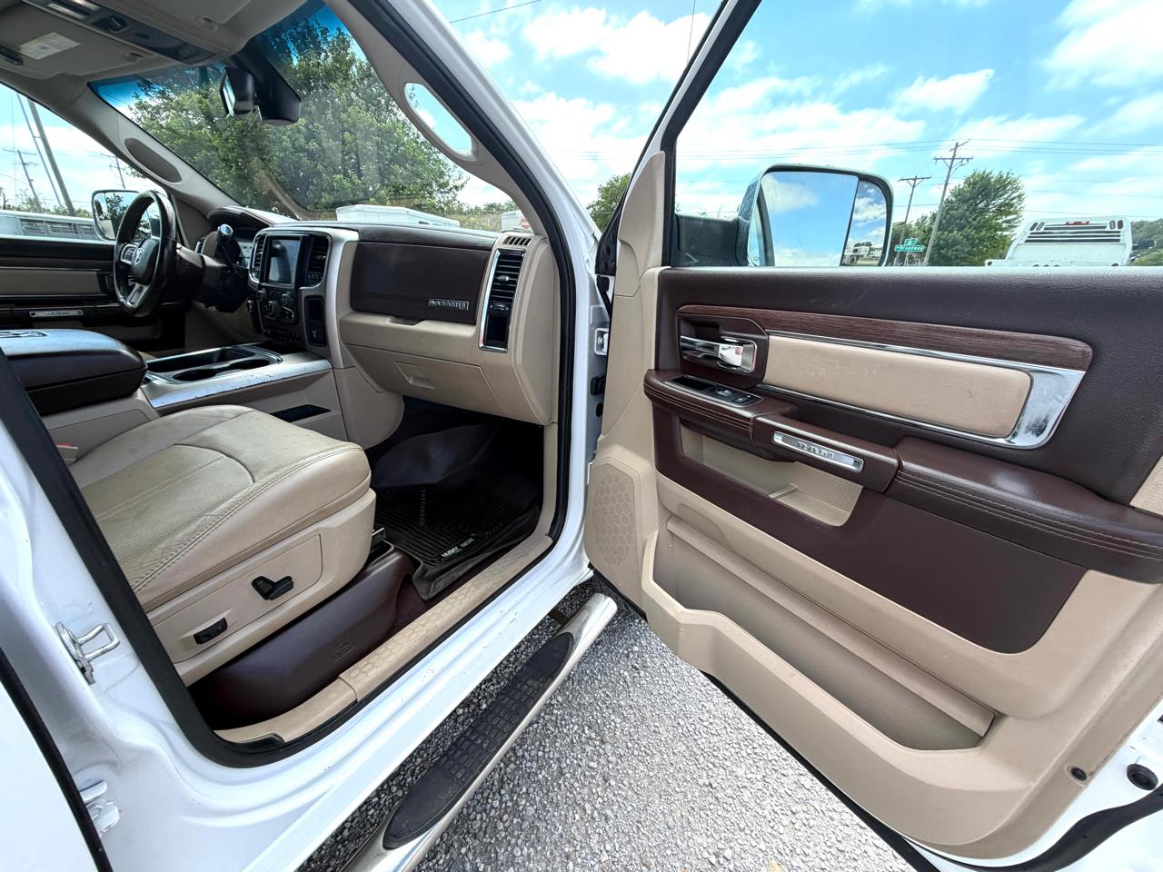 RAM 3500 Laramie Crew Cab LWB 4WD DRW 2018