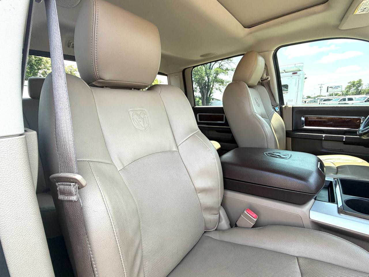 RAM 2500 Laramie Crew Cab SWB 4WD 2010