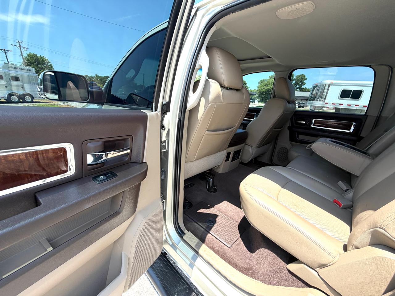 RAM 2500 Laramie Crew Cab SWB 4WD 2010
