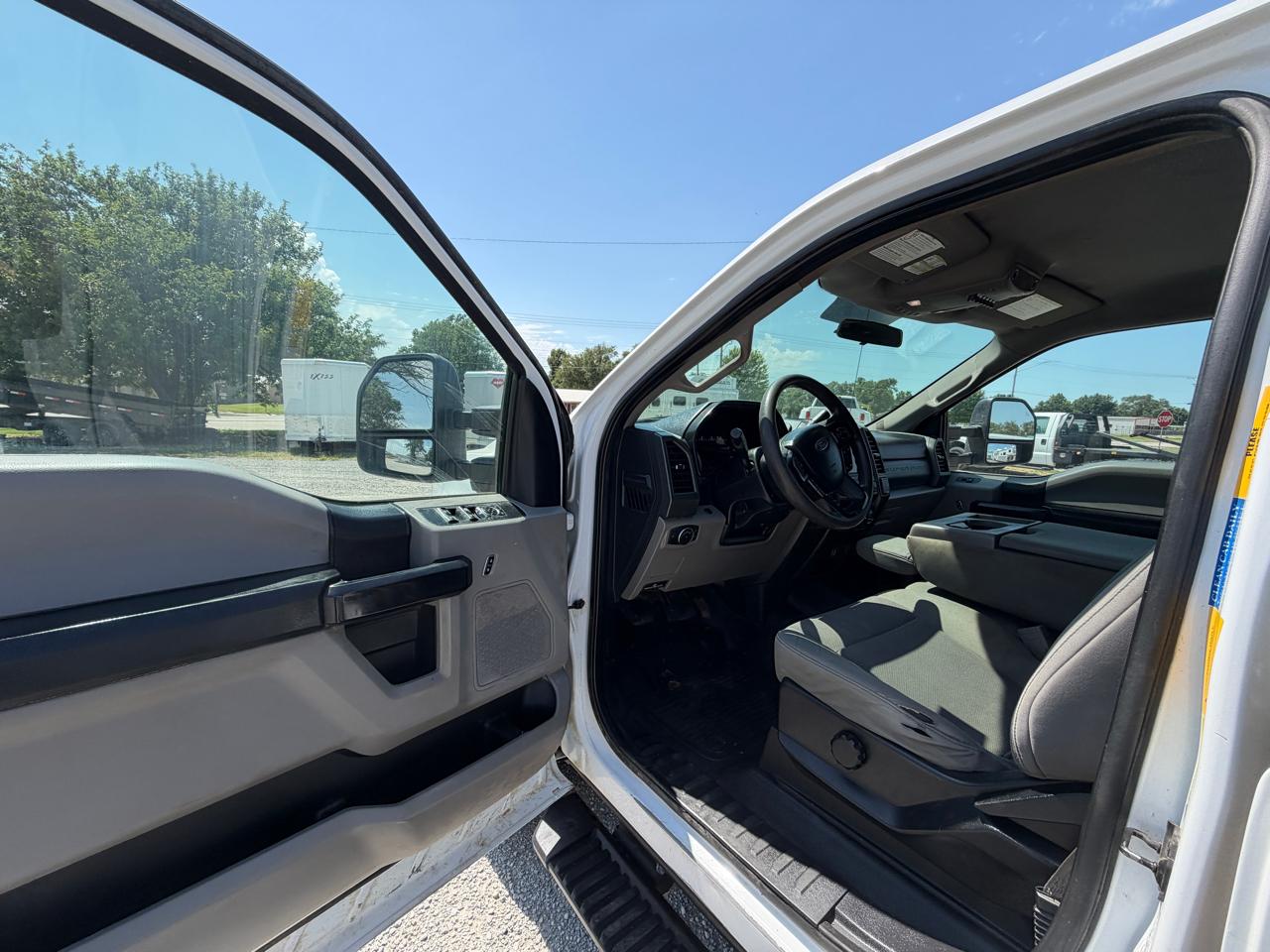 Ford F-250 SD XL Crew Cab 4WD 2019