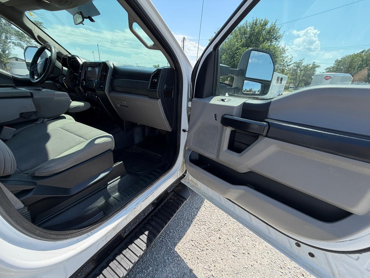 Ford F-250 SD XL Crew Cab 4WD 2019