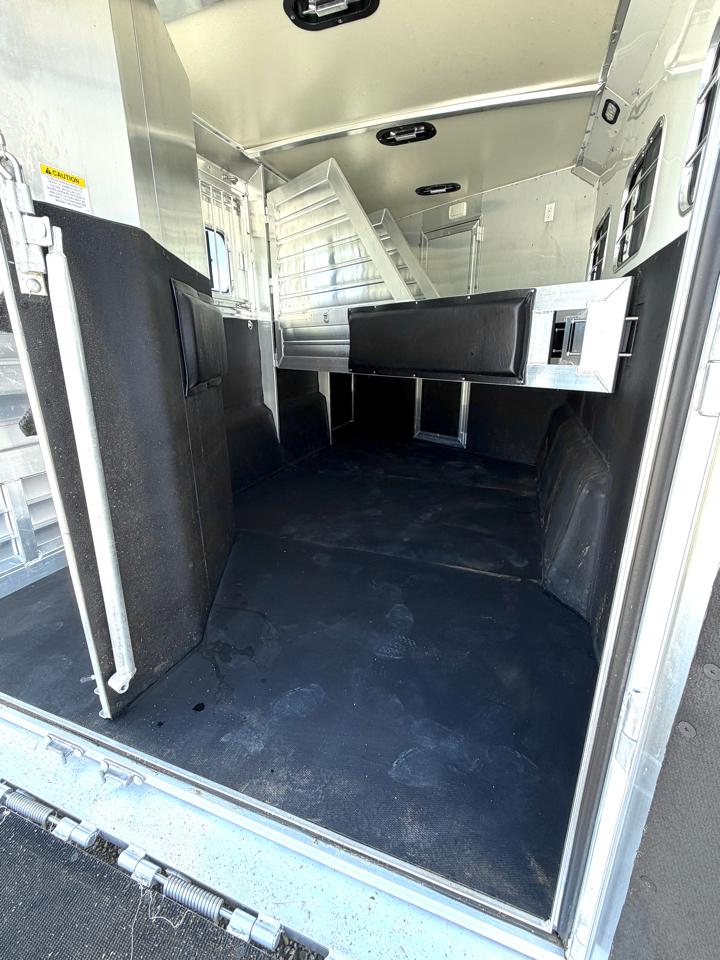 Hart M3HG Gooseneck Trailer  2016