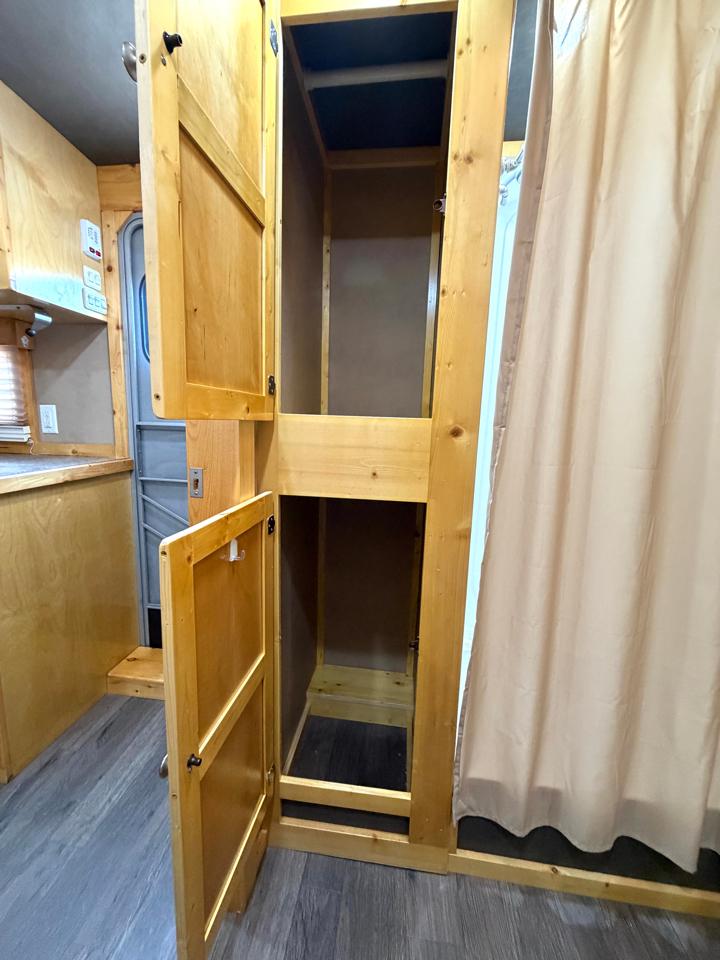 Hart M3HG Gooseneck Trailer  2016