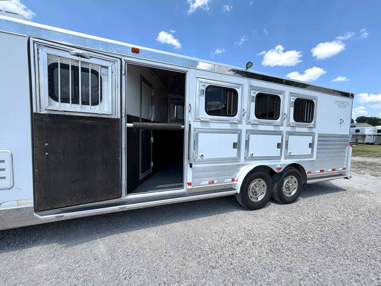 Integrity Trailers Legacy  2005
