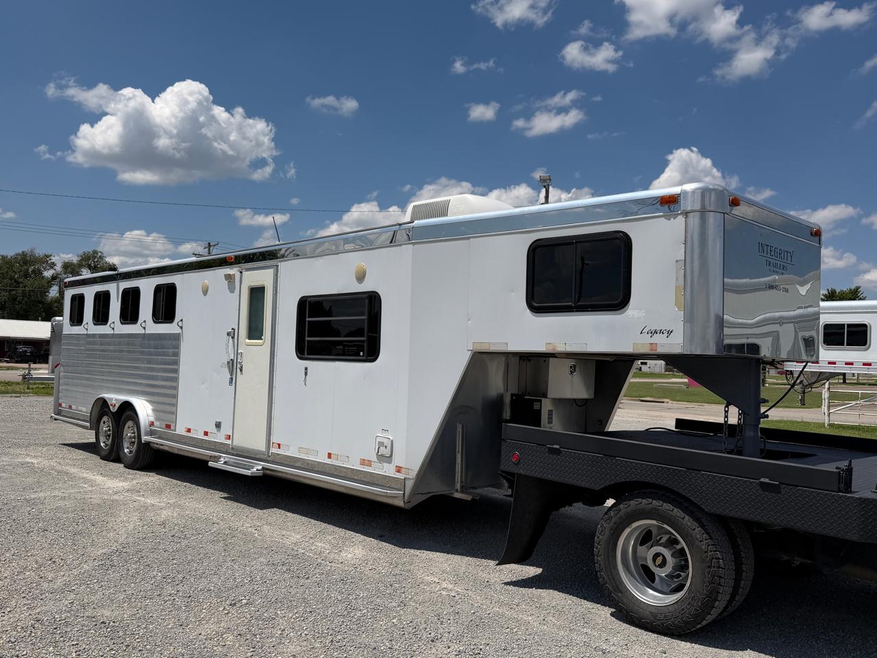 Integrity Trailers Legacy  2005